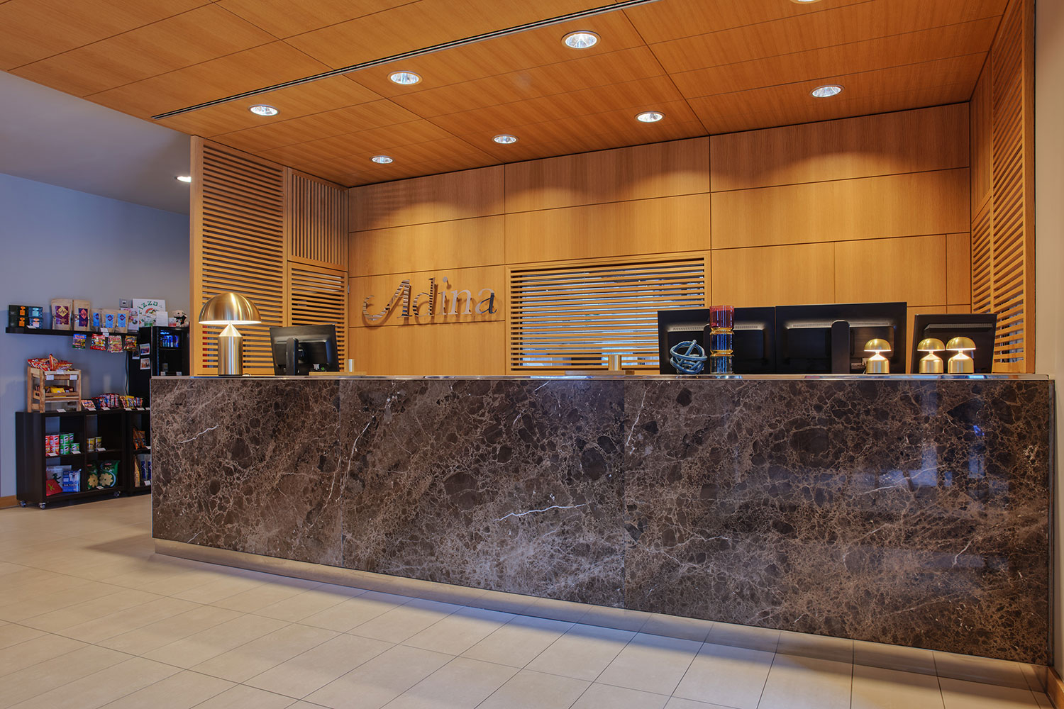 adina hotel berlin mitte front office_05 2022