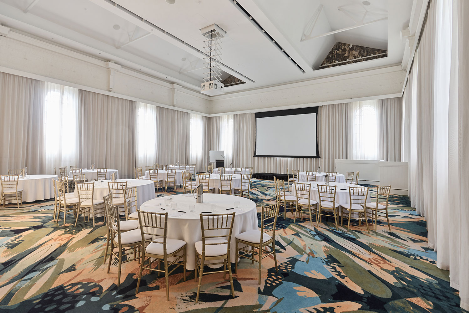 adina apartment hotel pentridge conference chapel 01 2023