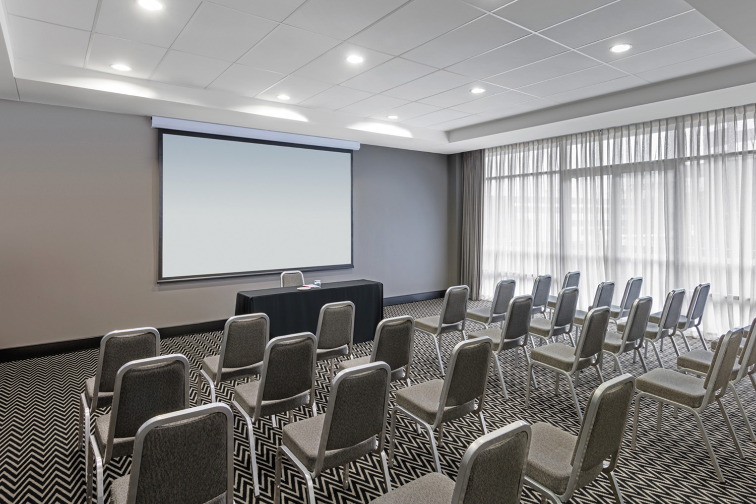 adina apartment hotel sydney airport cabin confrence room theatre 01 2016