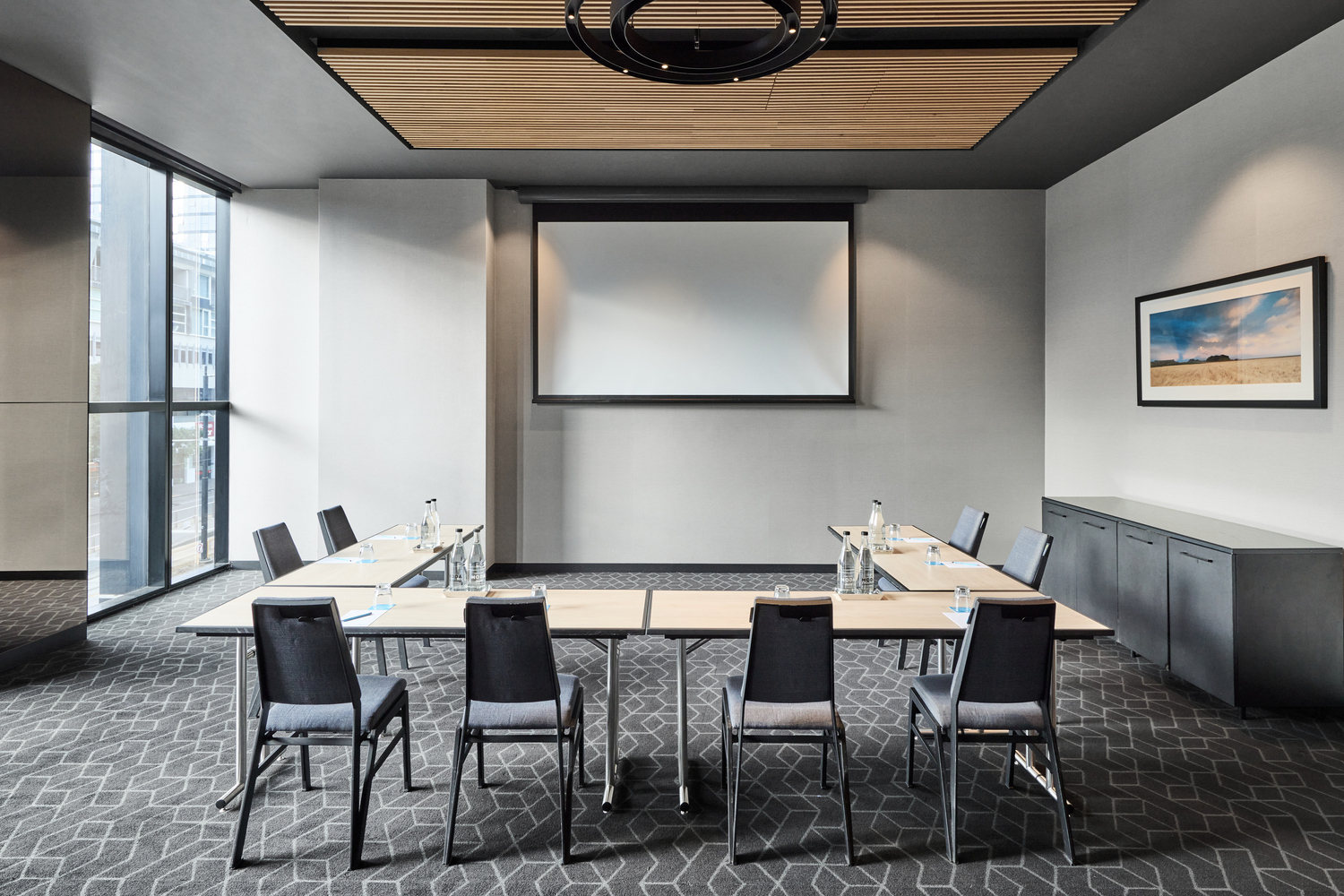 vibe hotel melbourne docklands conference u shape 439 2024