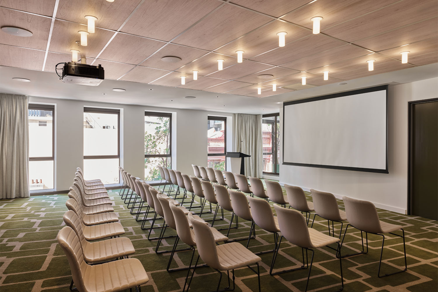 20250313 adina town hall interiors co_16_kent_theatre_92208