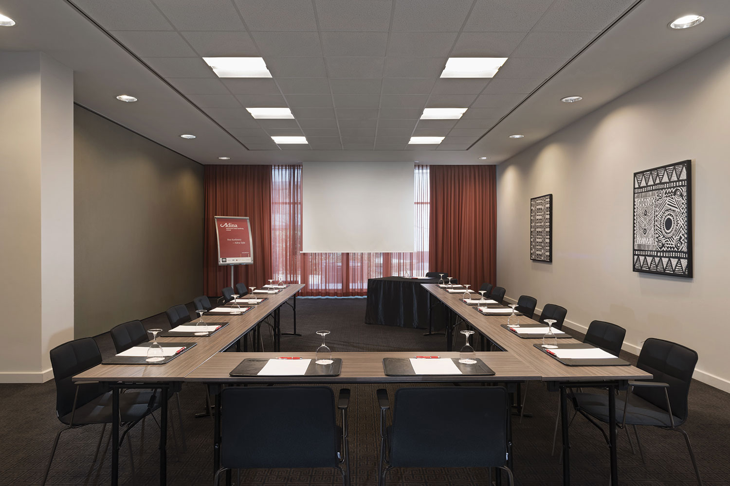 adina apartment hotel hamburg michel conference darwin room u shape setup 2017