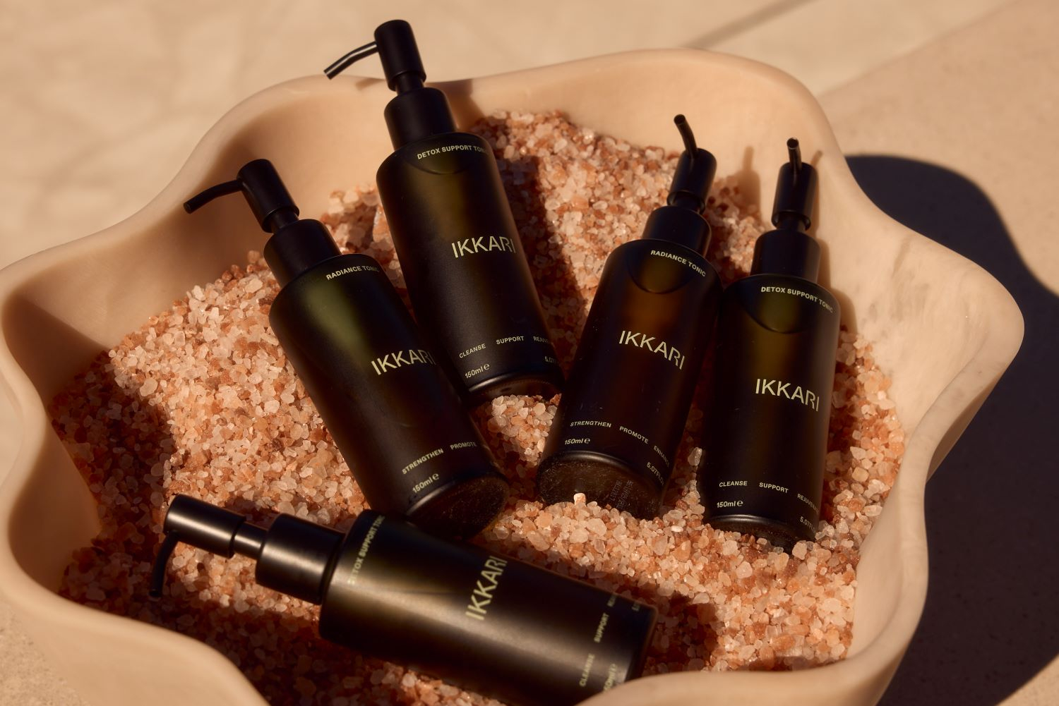 poolside days made effortless