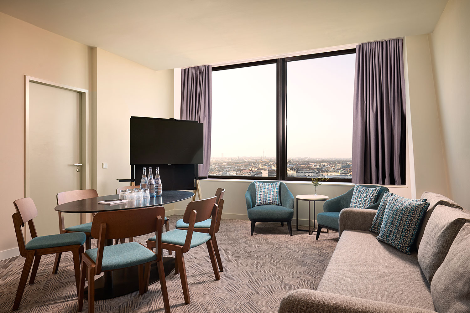 adina hotel munich event boardroom 04 2022