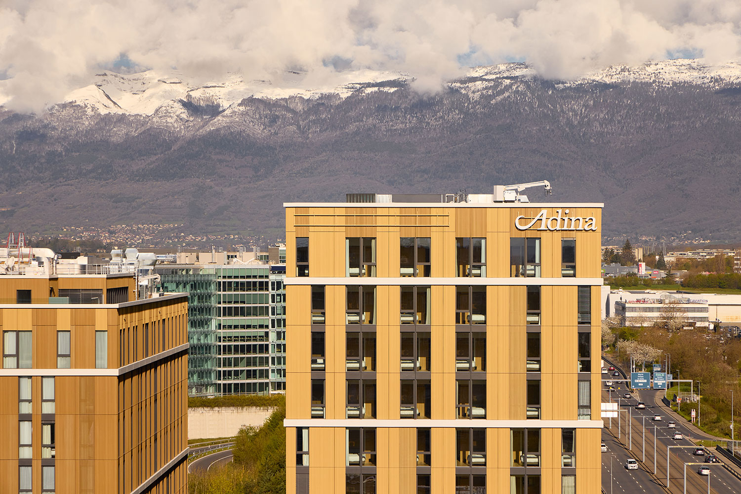 adina geneva_exterior 10_04 2023