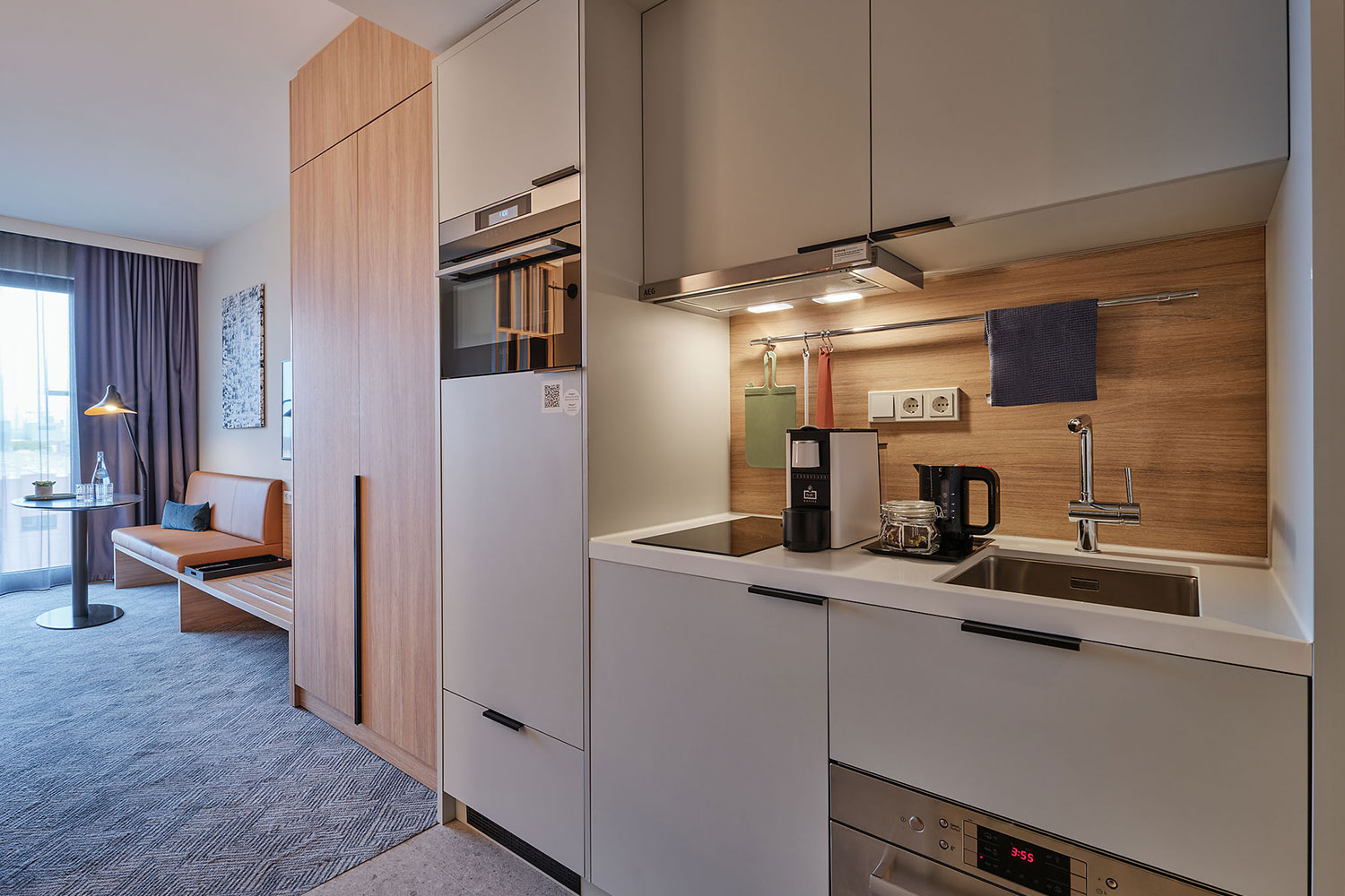 adina hotel cologne_kitchen_09_2022