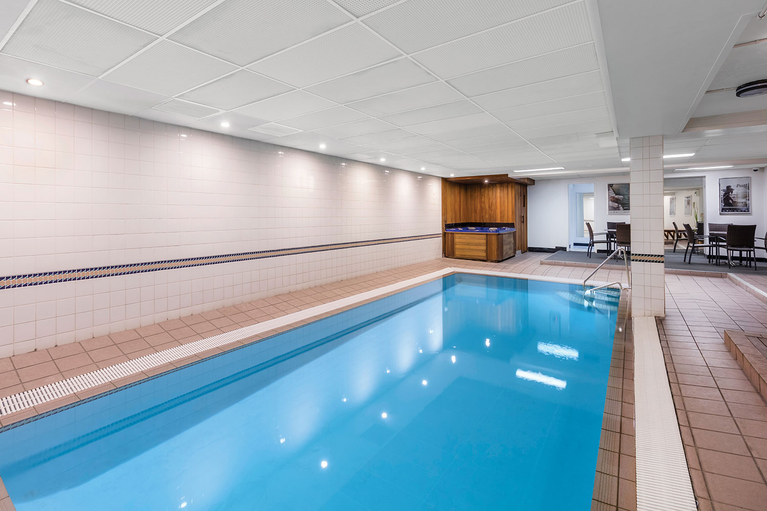 adina serviced apartments canberra kingston indoor pool 2017