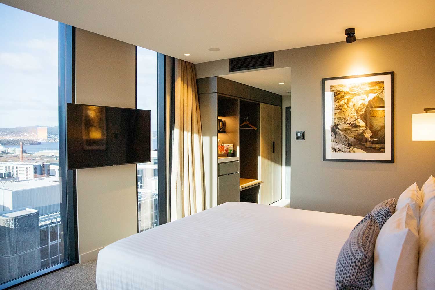 vibe hotel hobart we are komodo may 2022 23