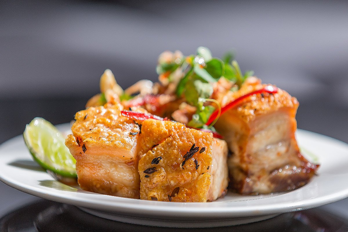 travelodge hotel sydney airport food pork 2017