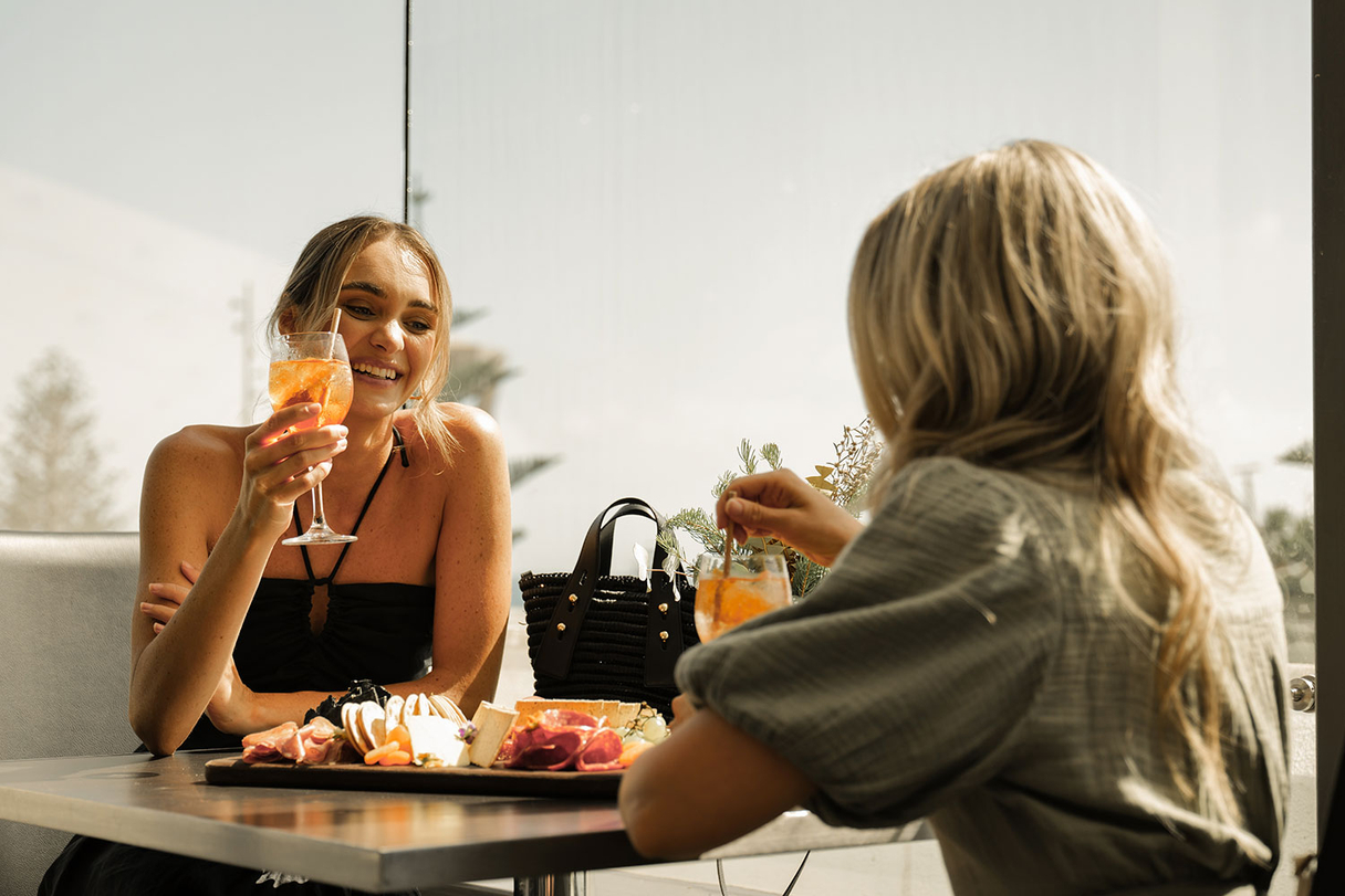 Cheesy Rendezvous Our Dining Venues | Rendezvous Hotels