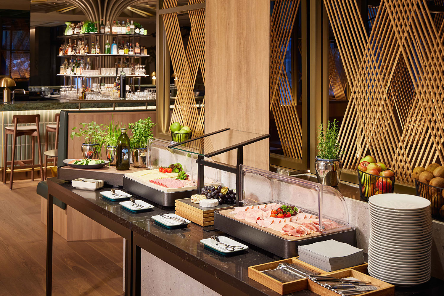 adina hotel dusseldorf_breakfast_07 2022