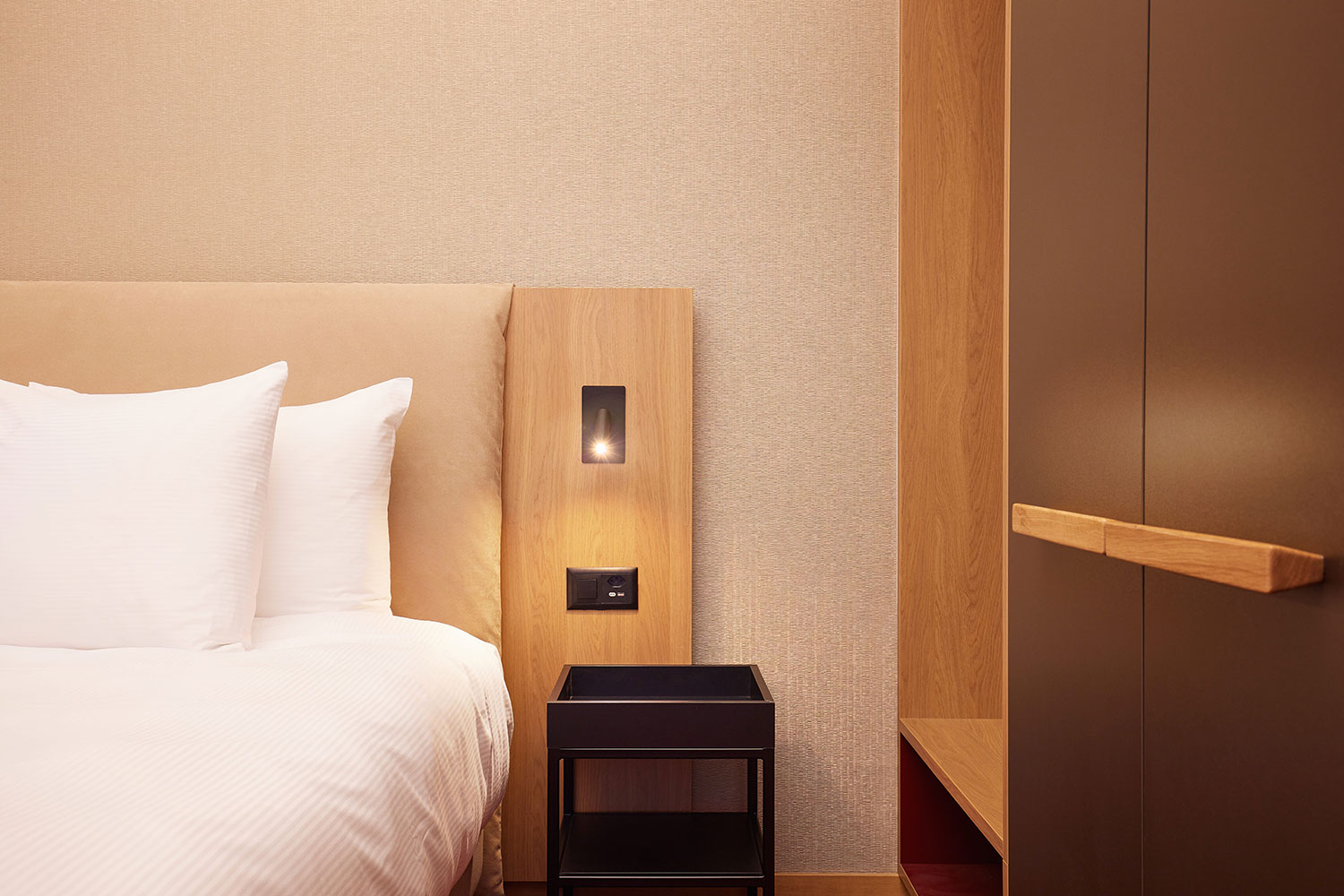 adina geneva_one bedroom_detail_05 2022