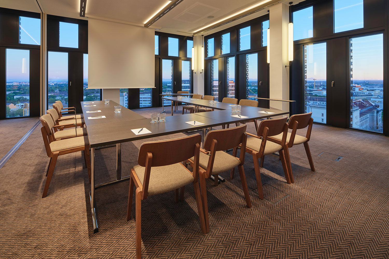 adina hotel munich meeting melbourne 09 2021