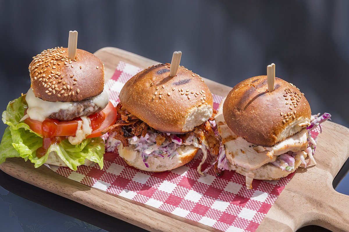 travelodge hotel sydney airport food burgers 2017 