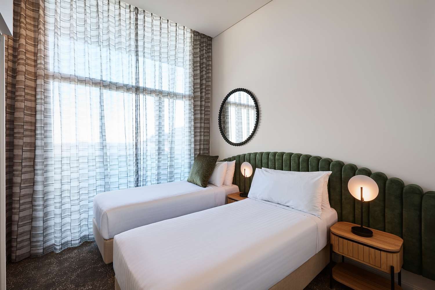 adina perth premier two bedroom apartment twin 01 2026