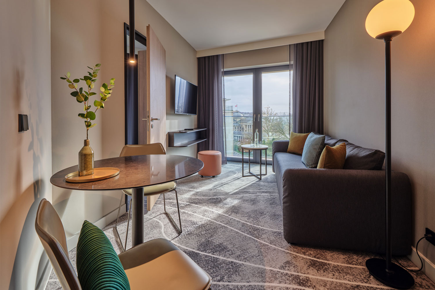 adina hotel wiesbaden one bedroom02 02_22