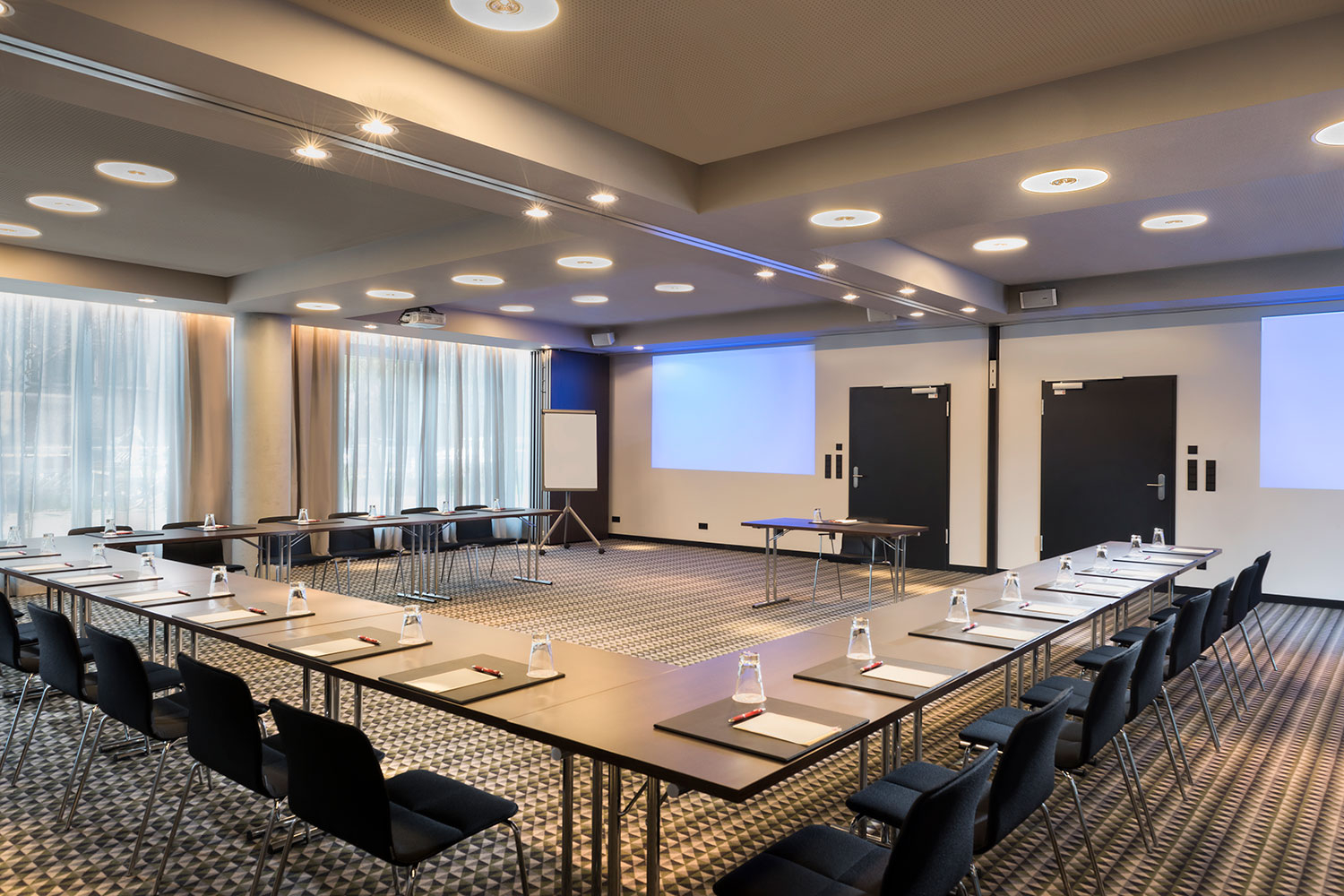 adina apartment hotel hamburg speicherstadt conference hafencity michel ushape 01 2018