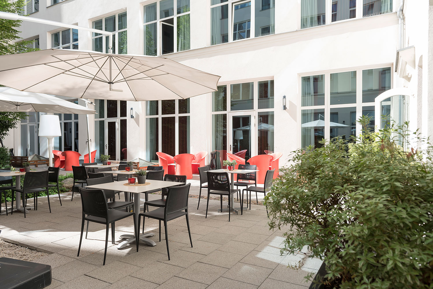 adina apartment hotel berlin checkpoint charlie courtyard 1
