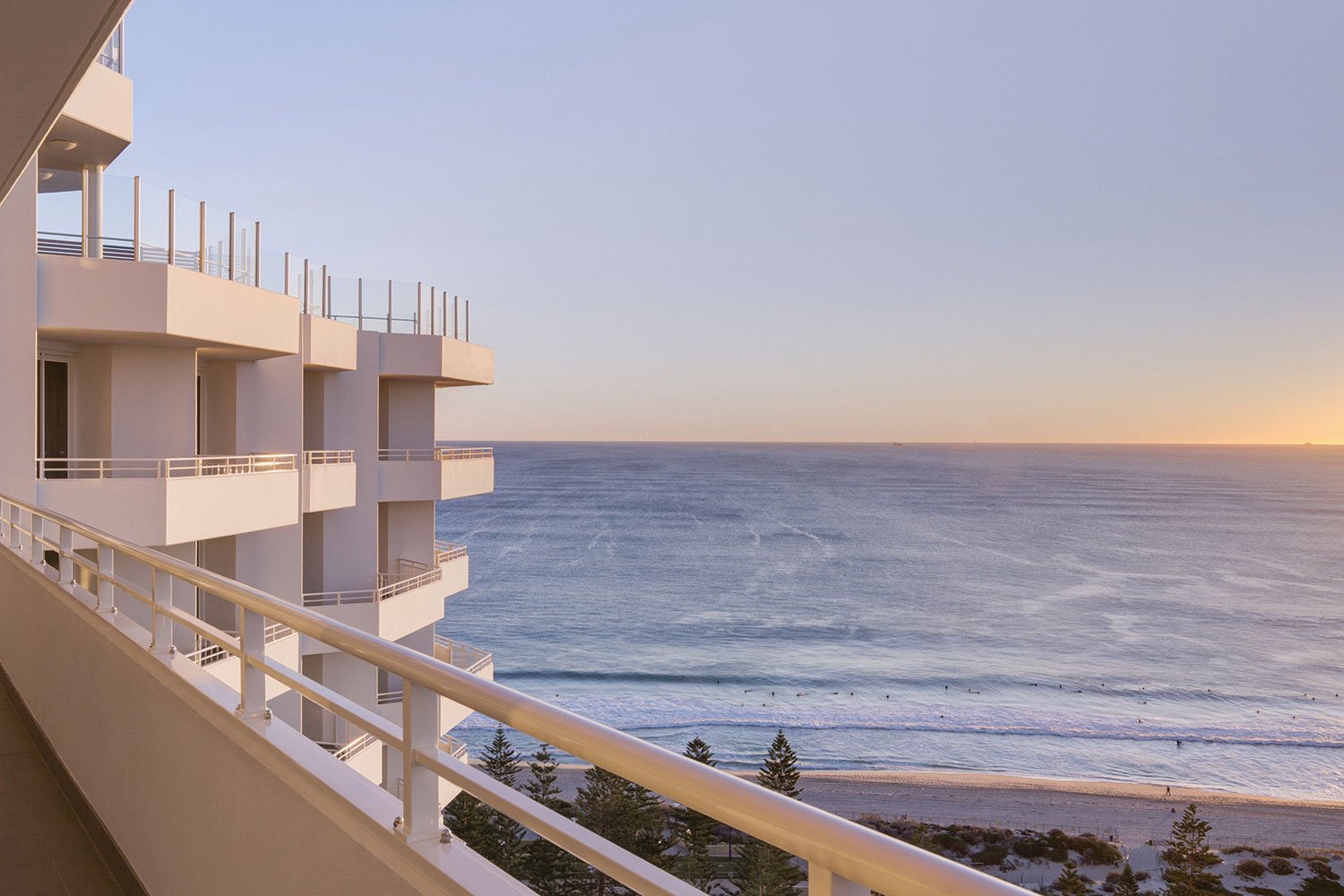 rendezvous hotel perth scarborough_ sunset