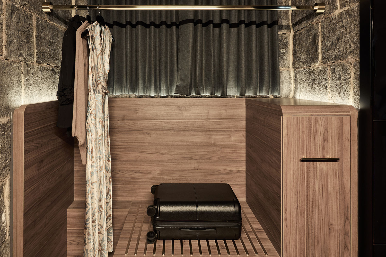 the interlude melbourne suite 01 2023