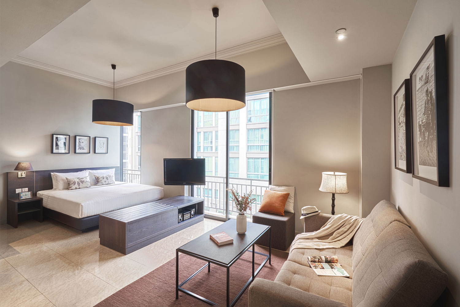 adina singapore orchard_studio_living area_hr