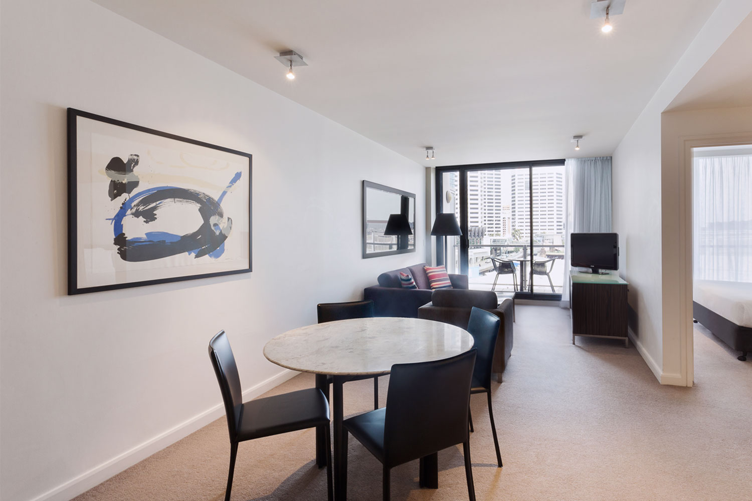 adina apartment hotel sydney darling harbour premier one bedroom apartment king lounge room and dining with view 2016