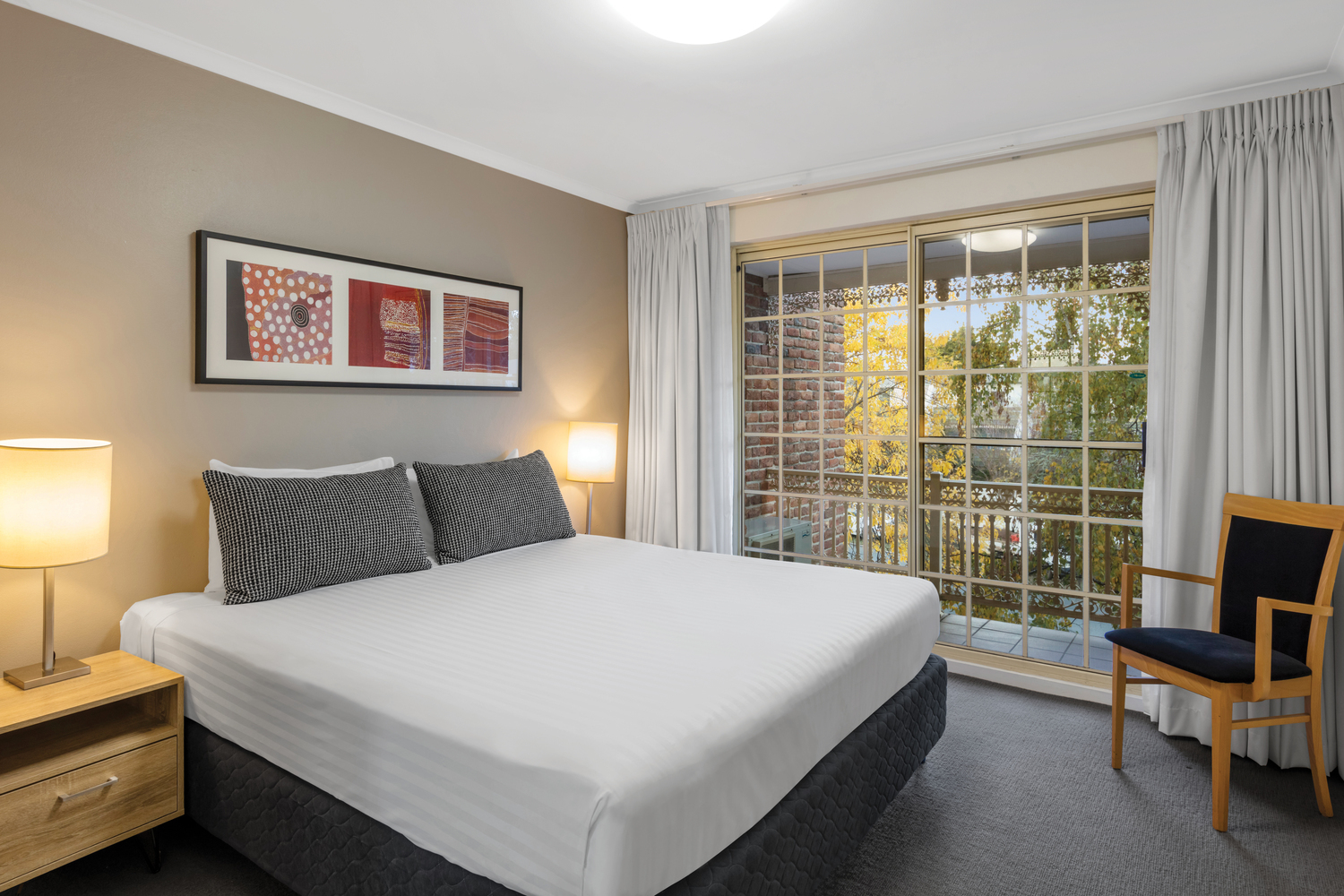 adina serviced apartments canberra kingston one bedroom apartment bedroom king 01 2017 1