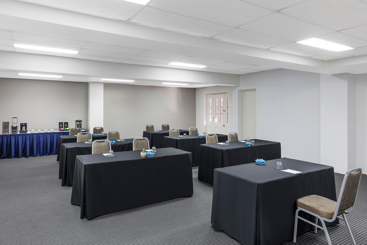 adina serviced apartments canberra kingston conference room classroom 01 2017