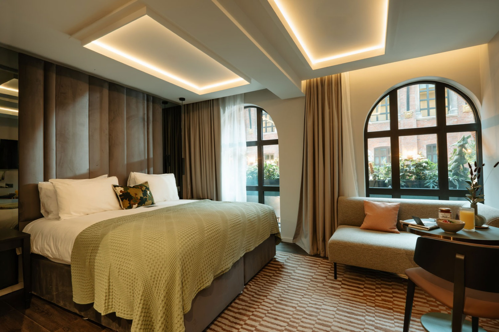 thcb_studio_premier_1