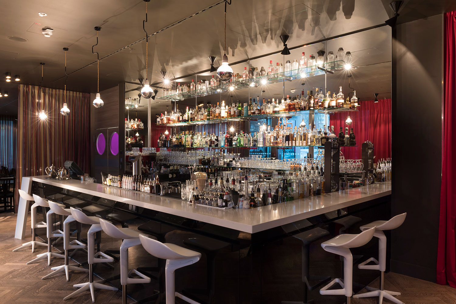 adina apartment hotel hackescher markt bar 2