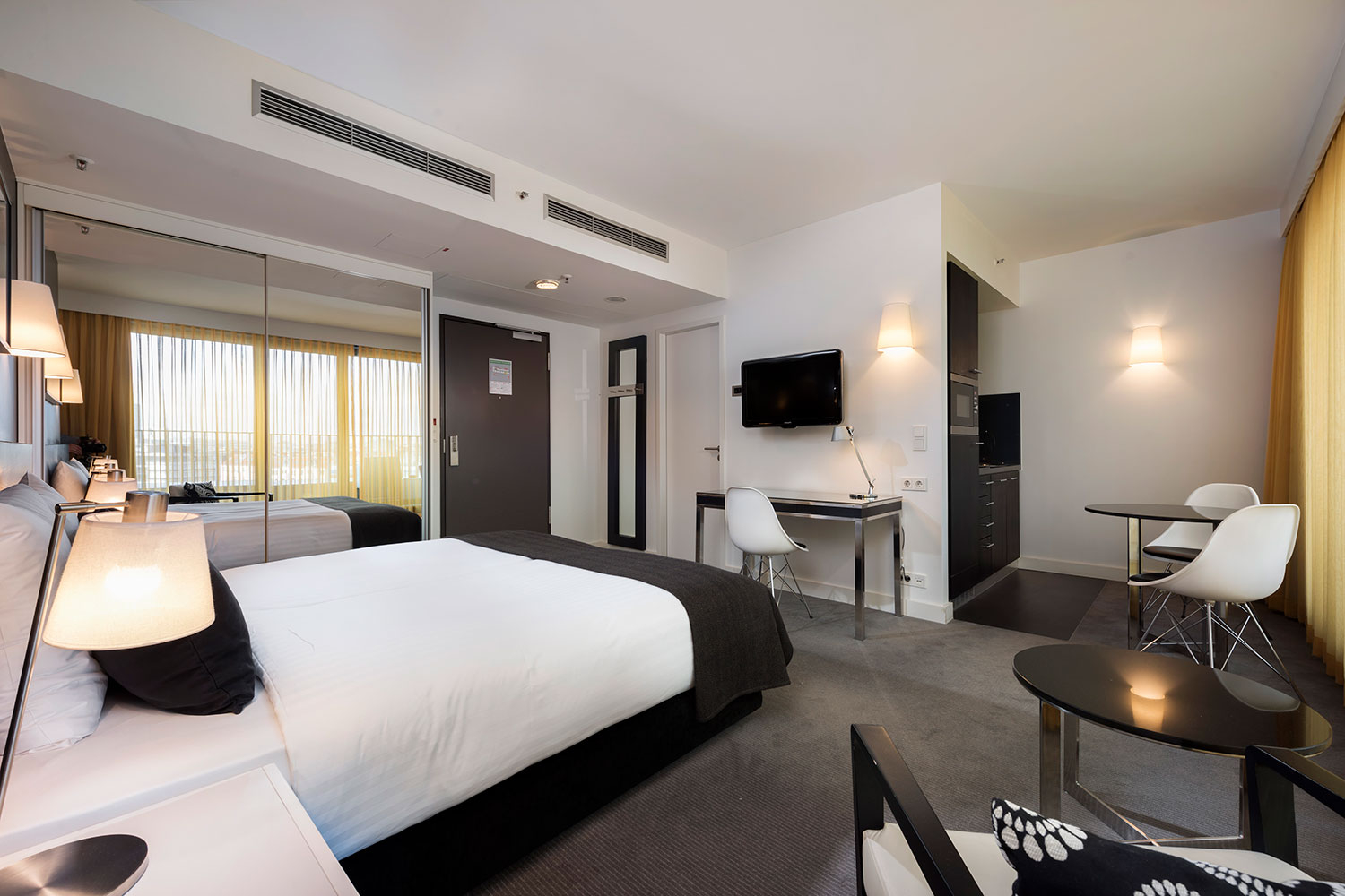 adina apartment hotel hackescher markt studio premiere