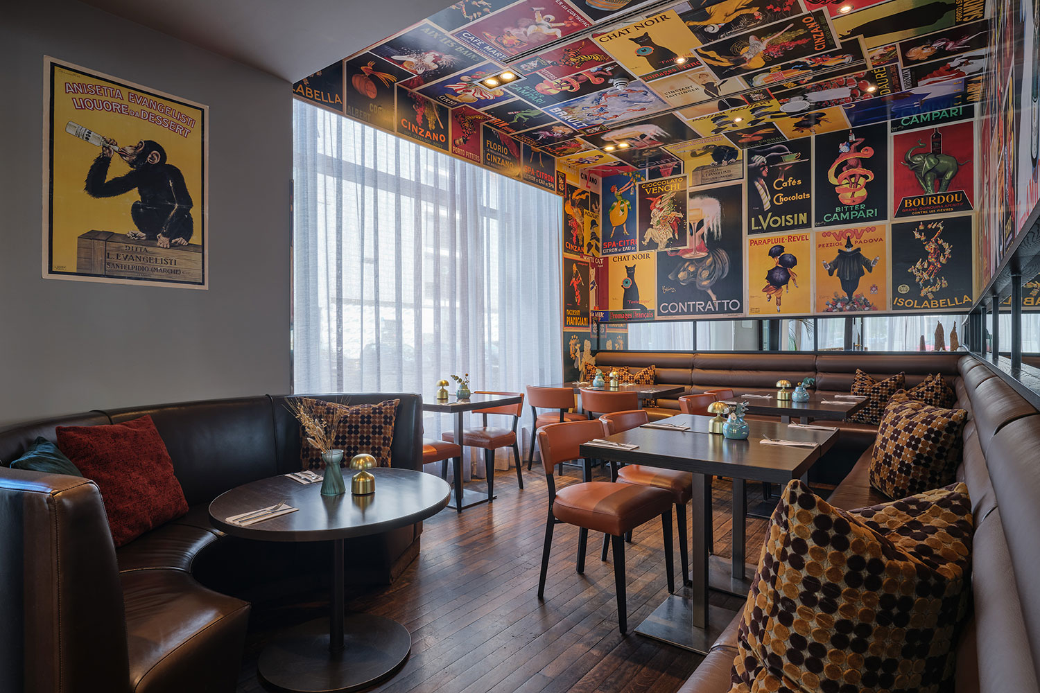 adina hotel_berlin checkpoint charlie alto bar_05 2022