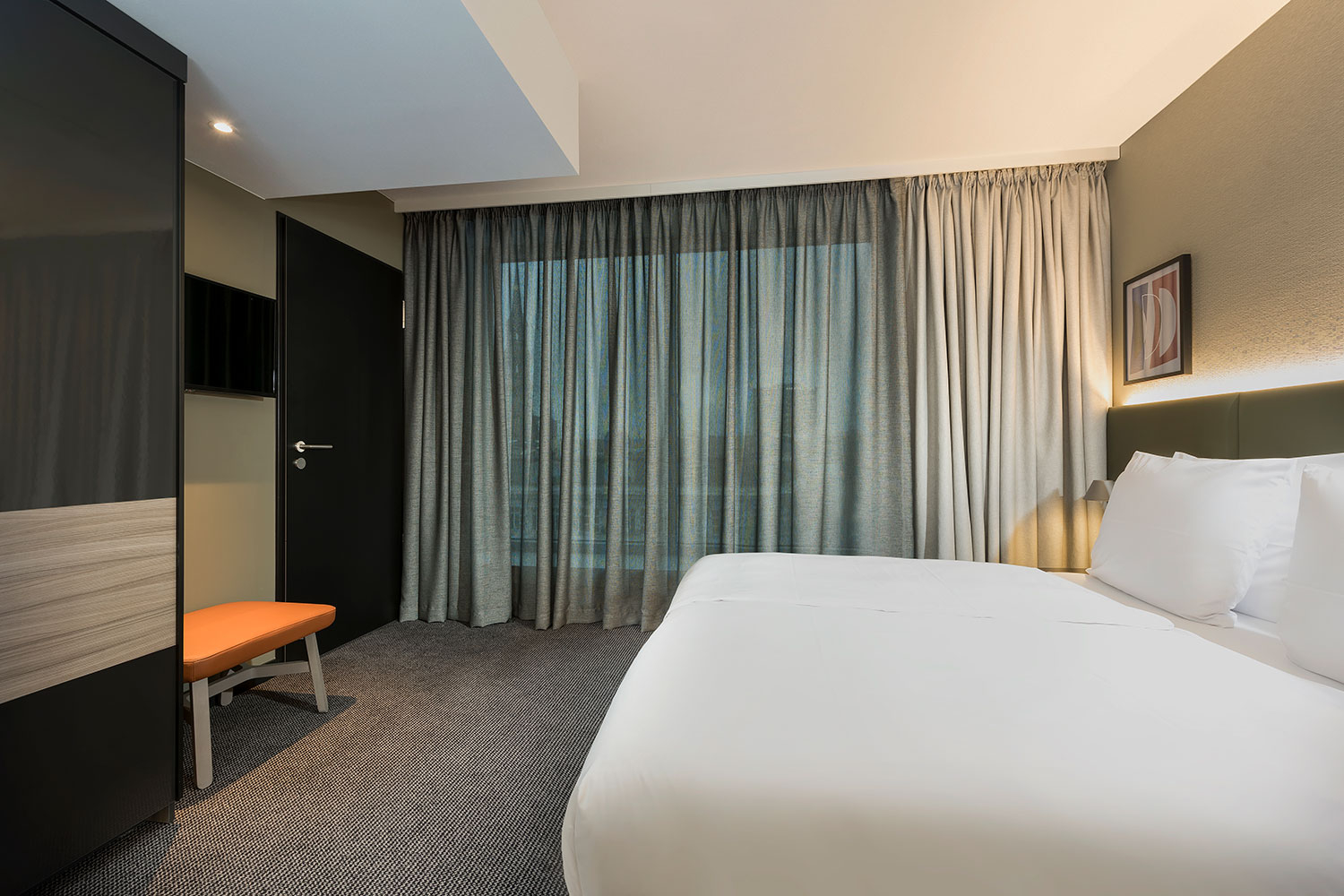 adina apartment hotel hamburg speicherstadt one bedroom bedroom 02 2018