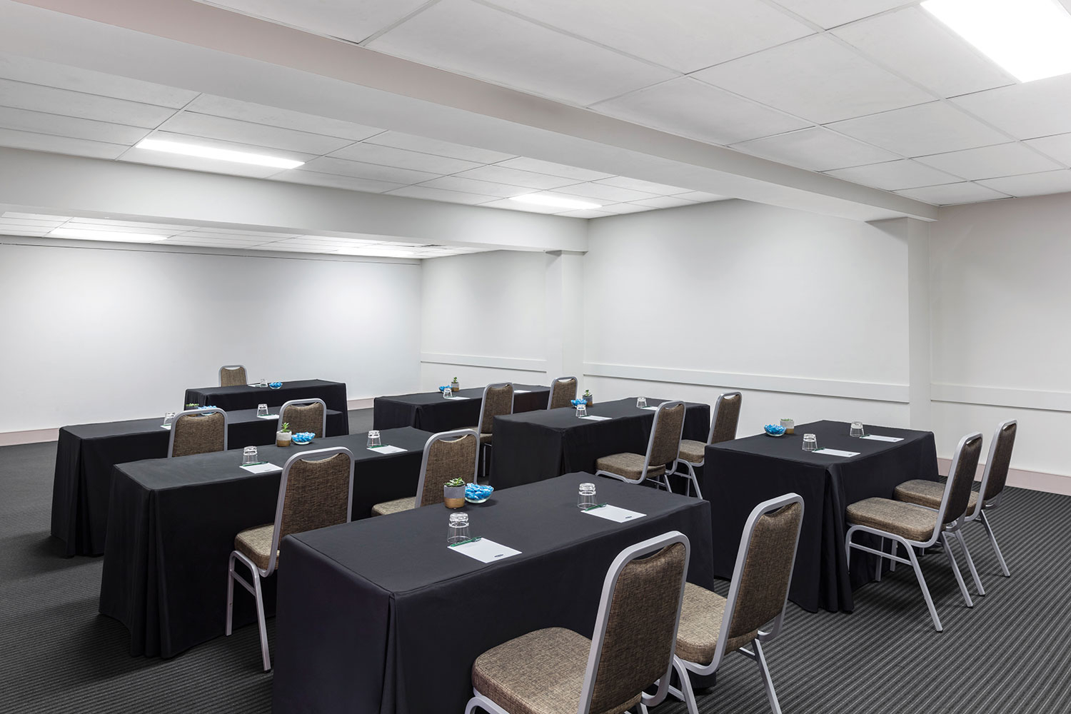 adina serviced apartments canberra kingston conference room classroom 02 2017