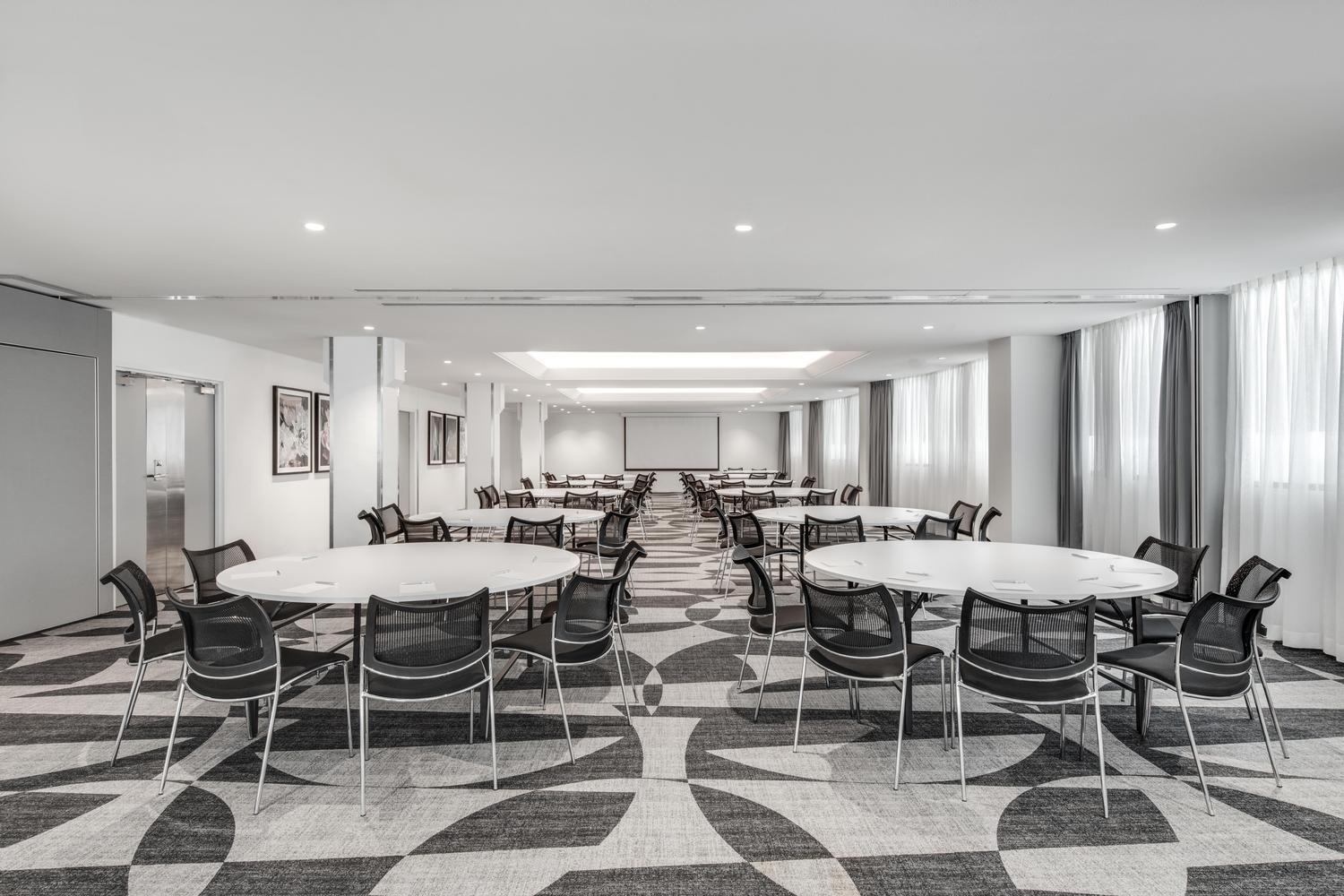 vibe hotel sydney conference francis room cabaret 02 2019