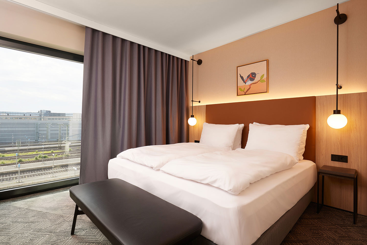 adina hotel dusseldorf_two bedroom_07 2022