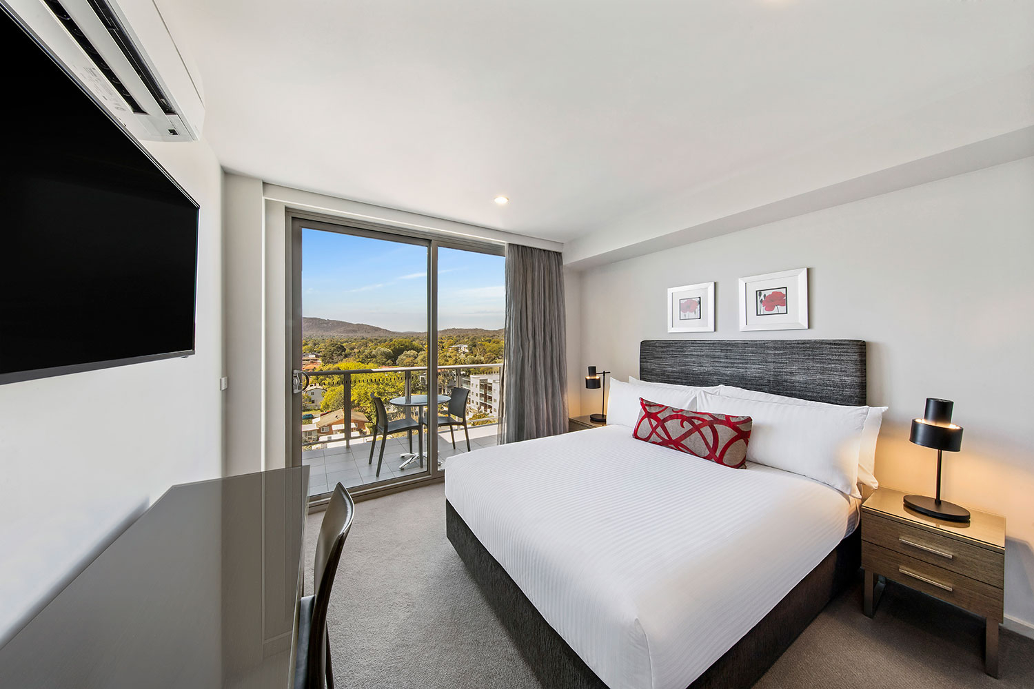 adina serviced apartments canberra dickson guest room queen 01 2018