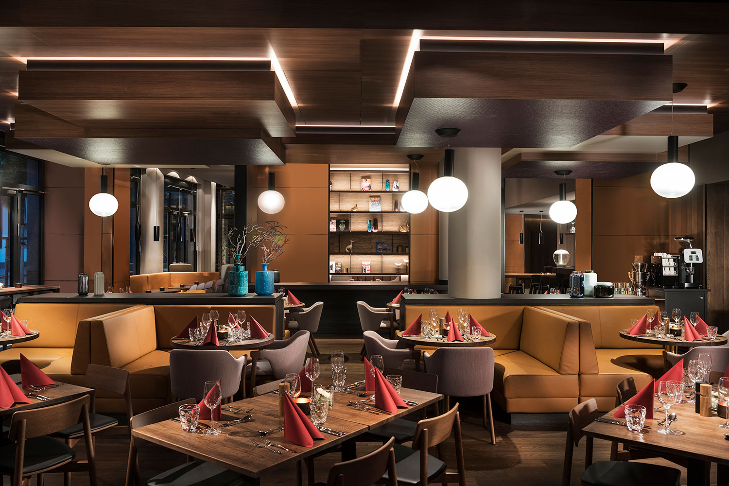 adina apartment hotel frankfurt restaurant 02 2017