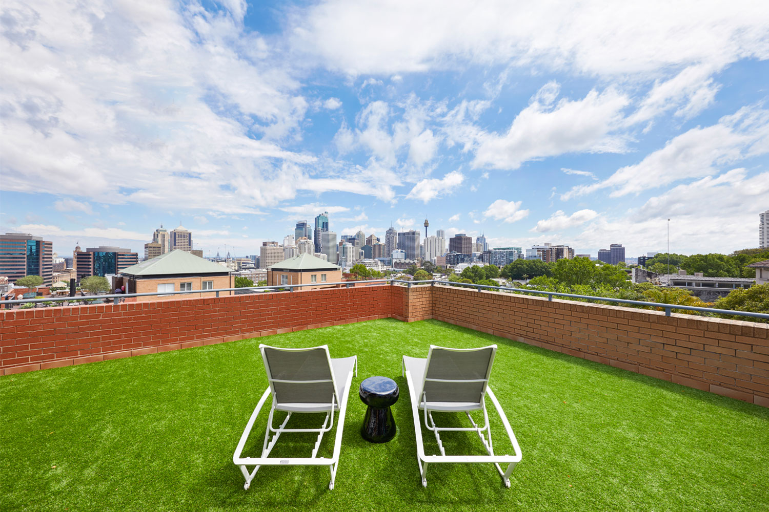 adina apartment hotel surry hills two bedroom terrace balcony 02 2017