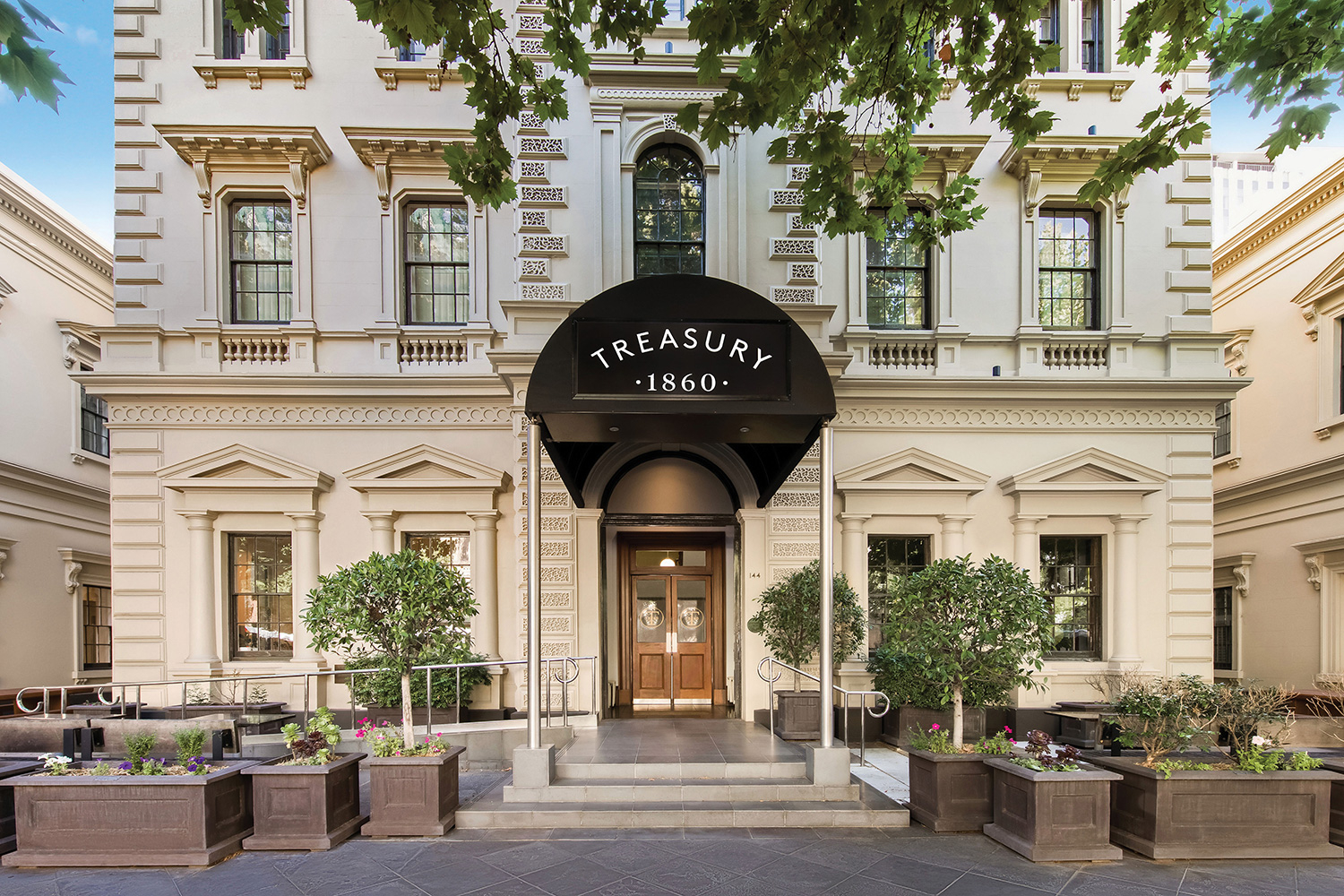 adina apartment hotel adelaide exterior 05 2018