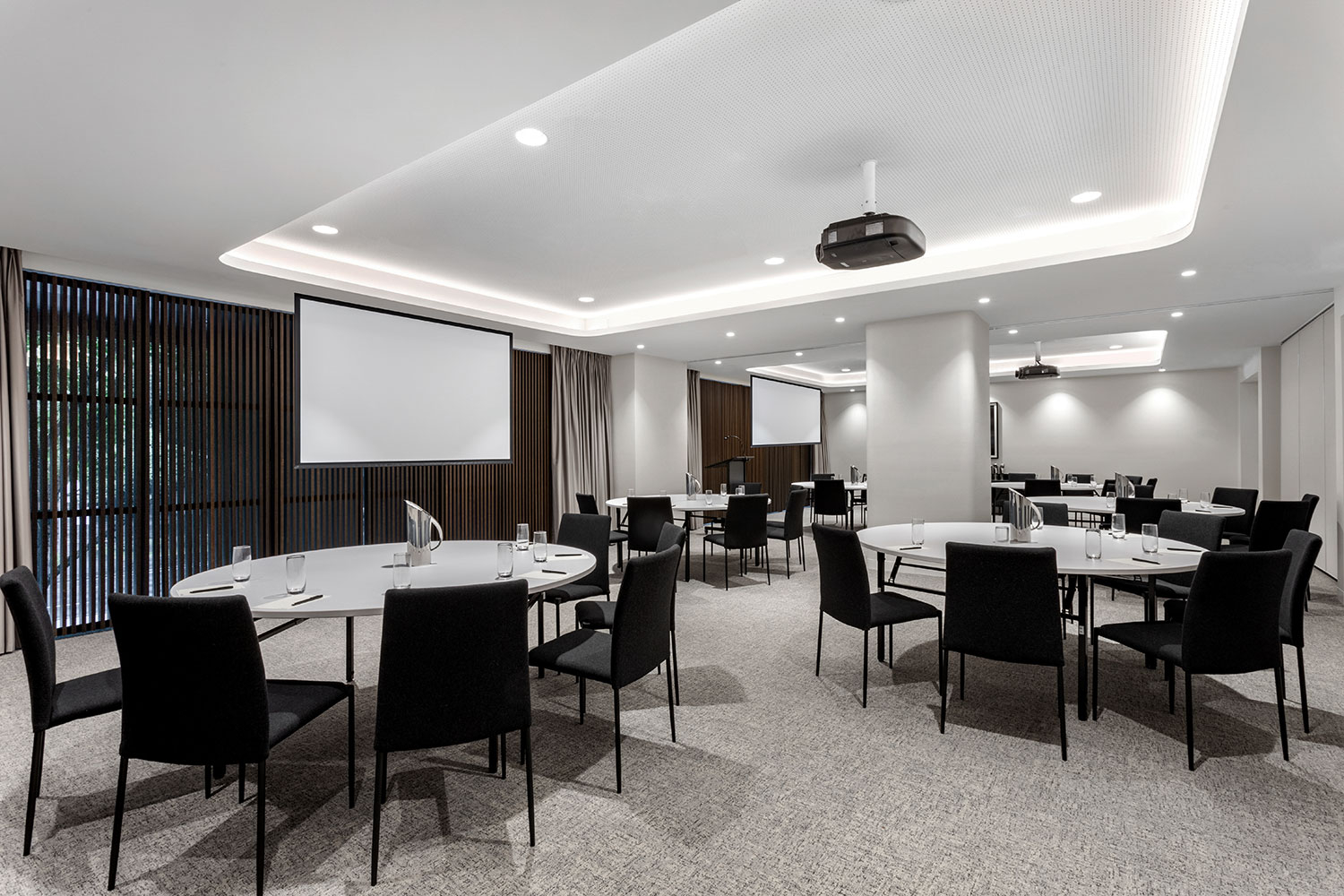 adina apartment hotel melbourne southbank conference fawkner and clarendon cabaret 01 2020