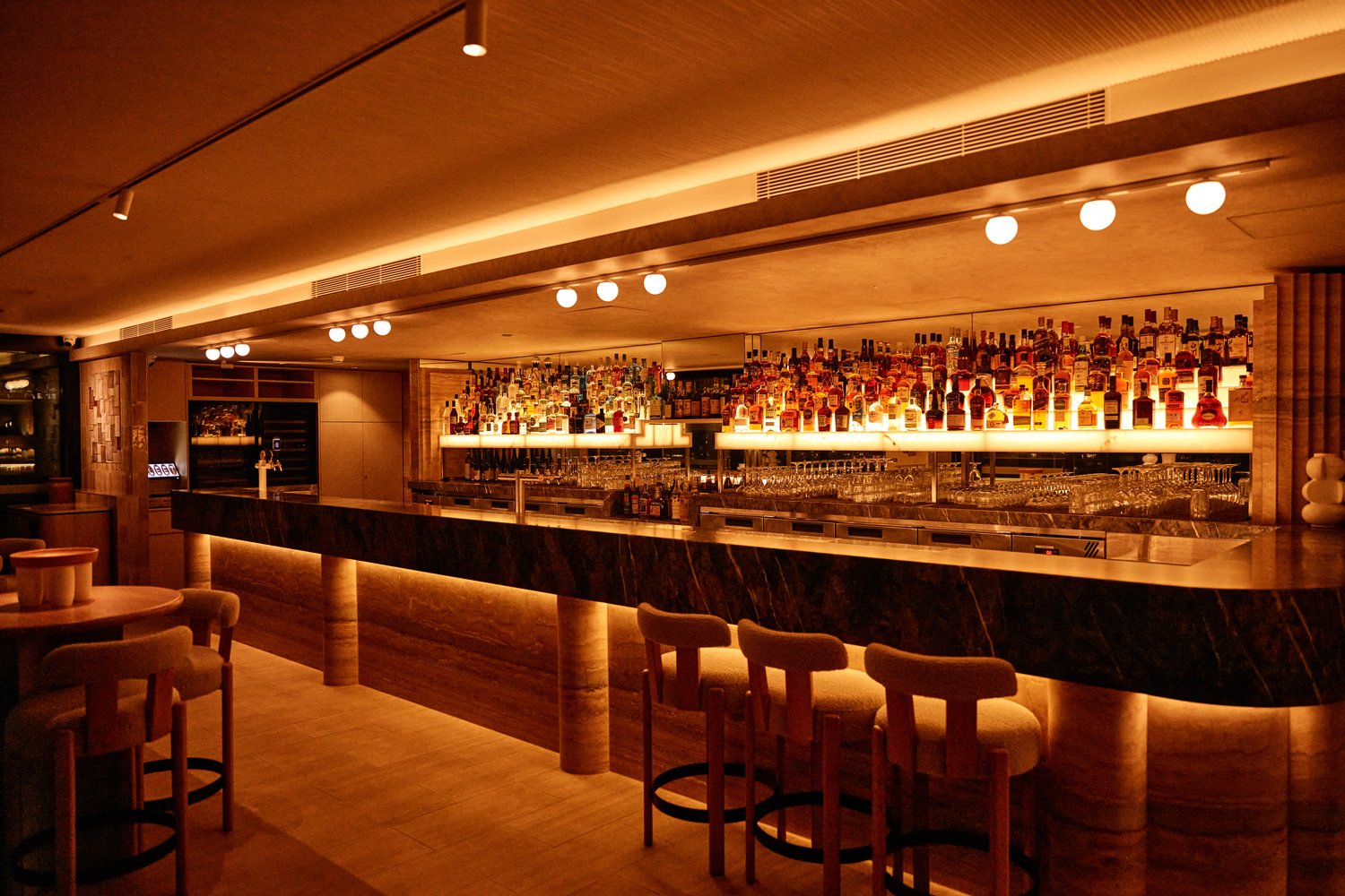 vibe hotel melbourne fleet bar talent tim grey 22 2024 1