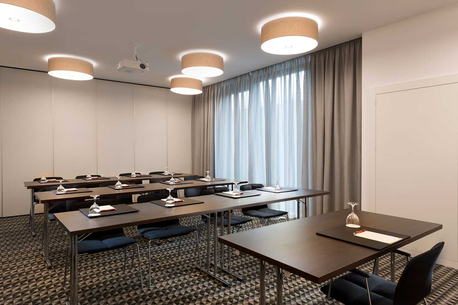 adina apartment hotel leipzig conference room albertina classroom 01 2017