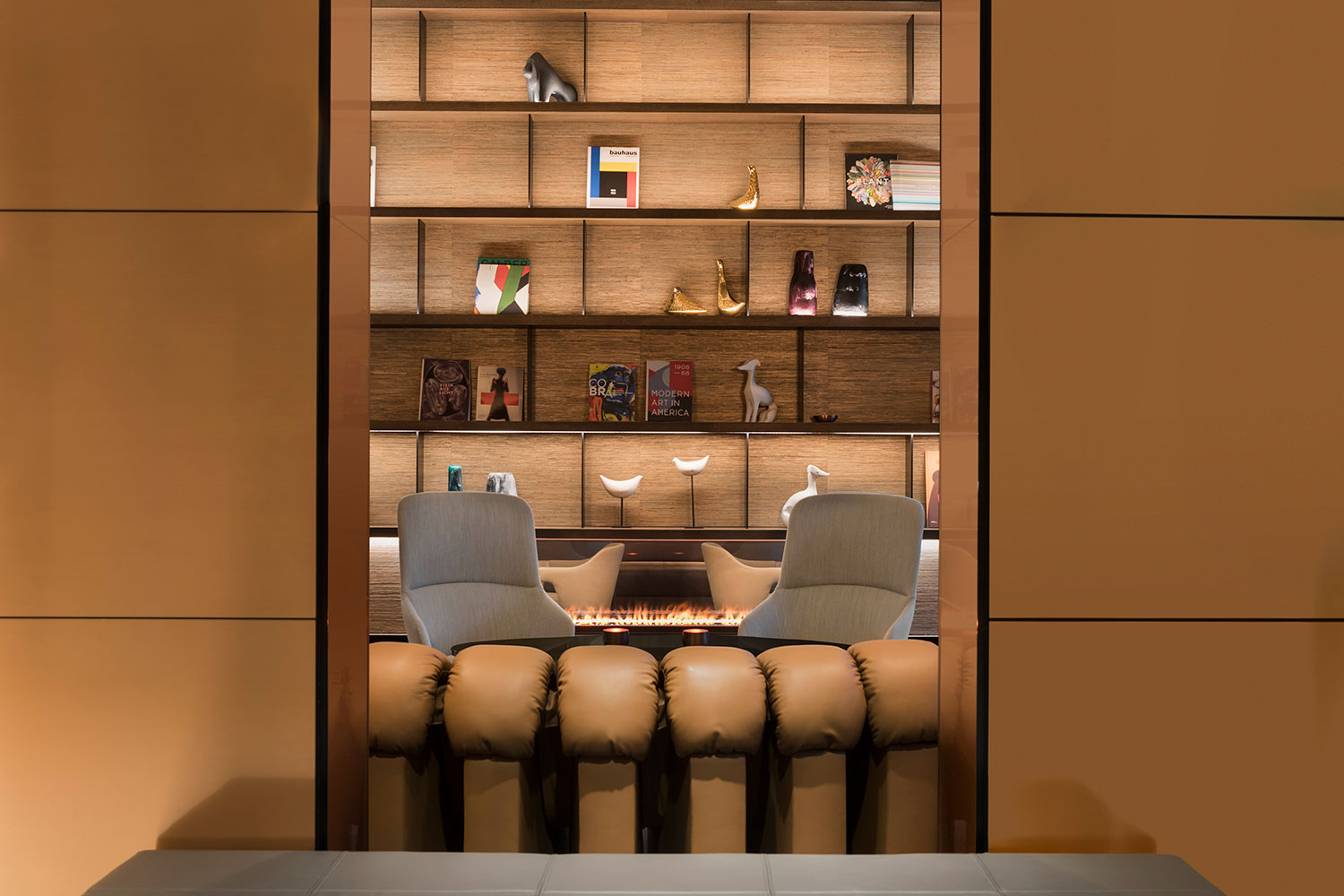 adina apartment hotel frankfurt public lounge area 02 2017