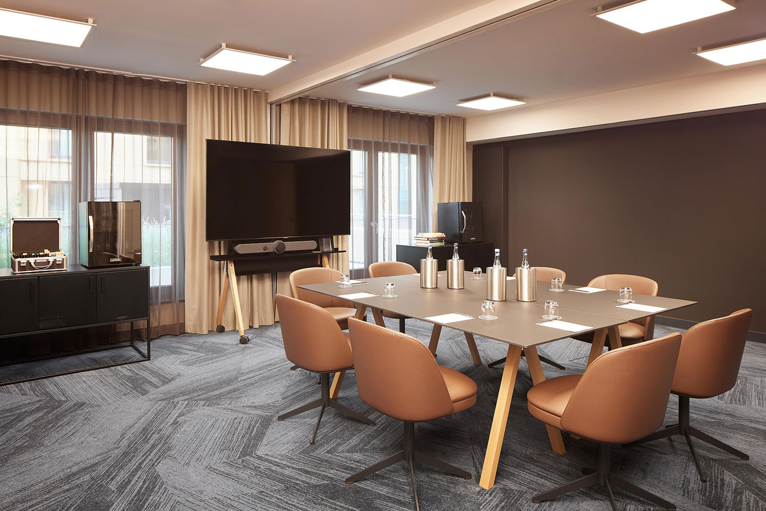 adina hotel dusseldorf_meeting adelaideperth_07 2022