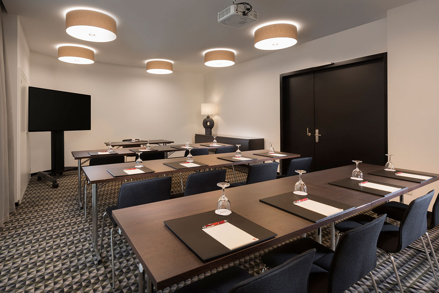 adina apartment hotel leipzig conference room albertina classroom 02 2017