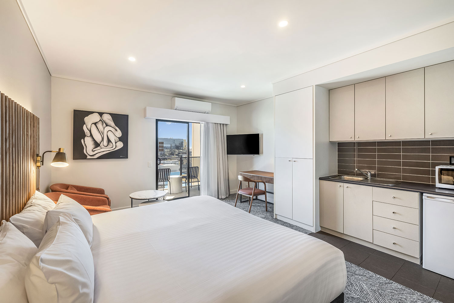 adina apartment hotel perth barrack plaza studio room 2025 3