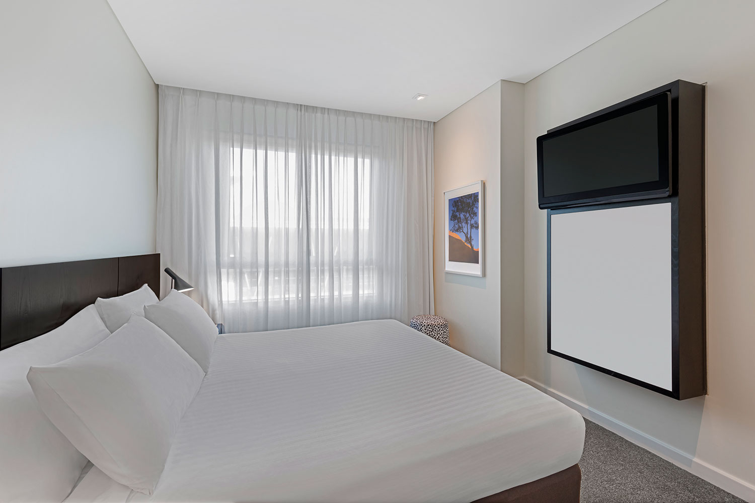 adina apartment hotel perth premier two bedroom apartment bedroom 01 2017