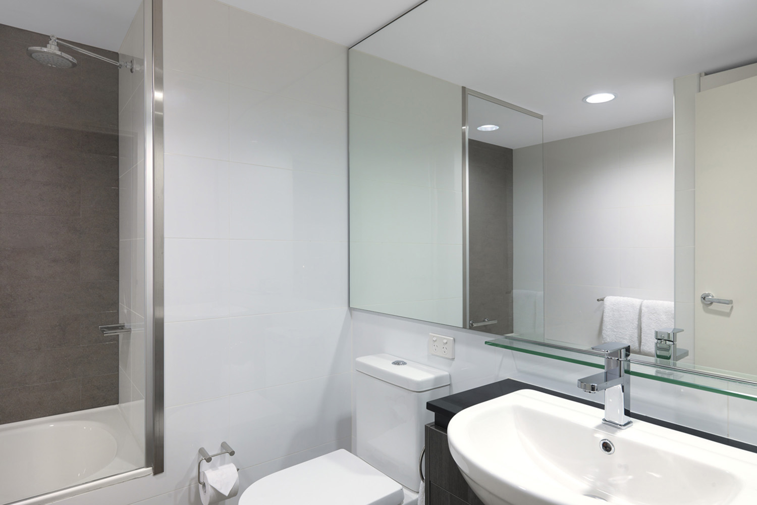 adina apartment hotel sydney airport two bedroom 5 2015