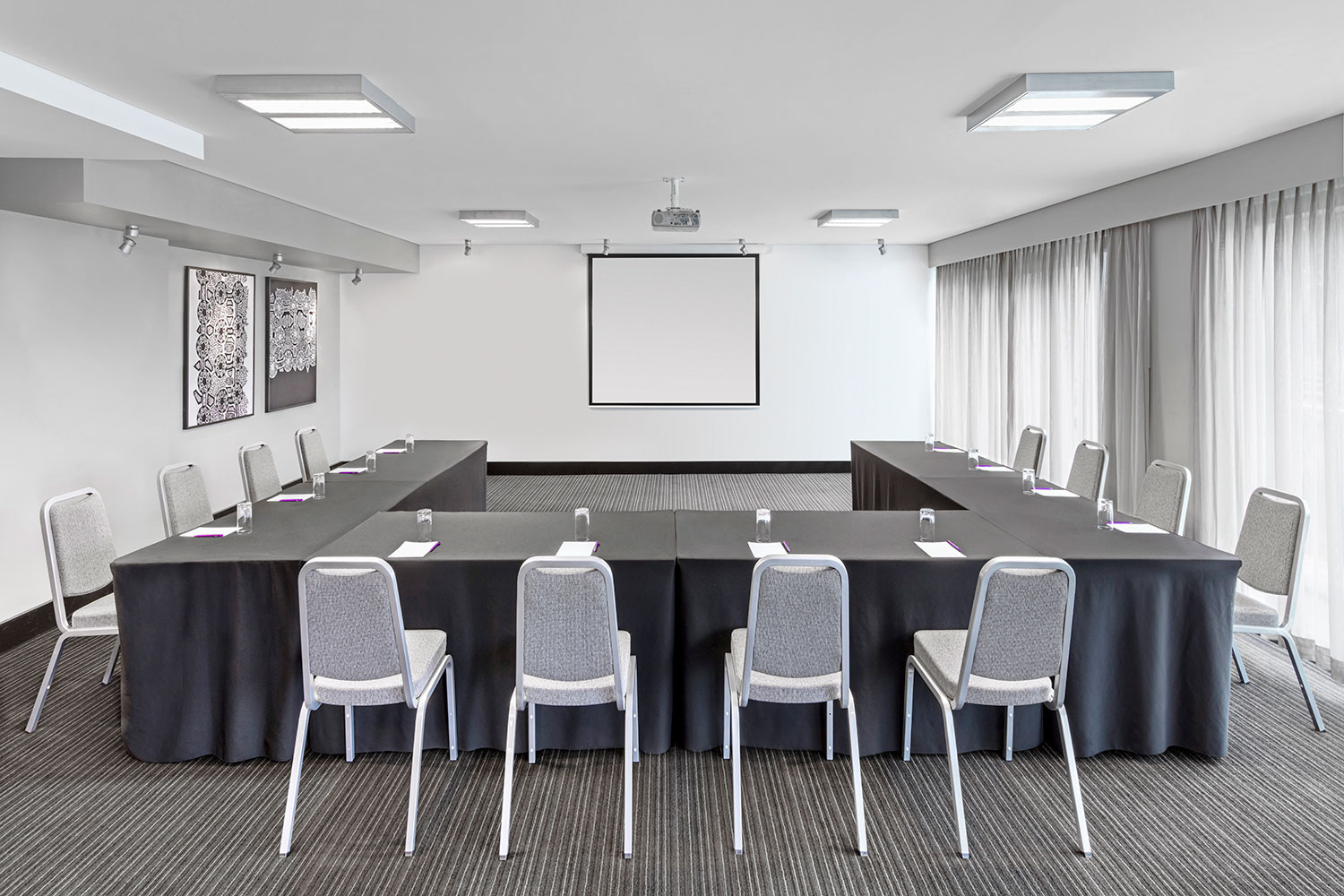 adina apartment hotel vibe hotel darwin waterfront conference room zealandia u shape 01 2016